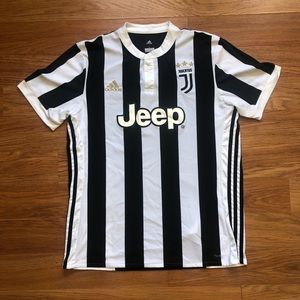 Juventus Jeep Jersey. Men’s L